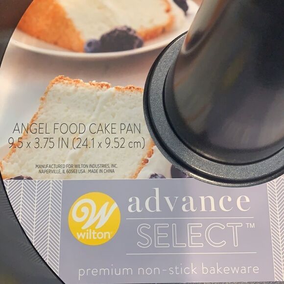 Angel food cake Pan 🧁🍰🎂 - Picture 8 of 9
